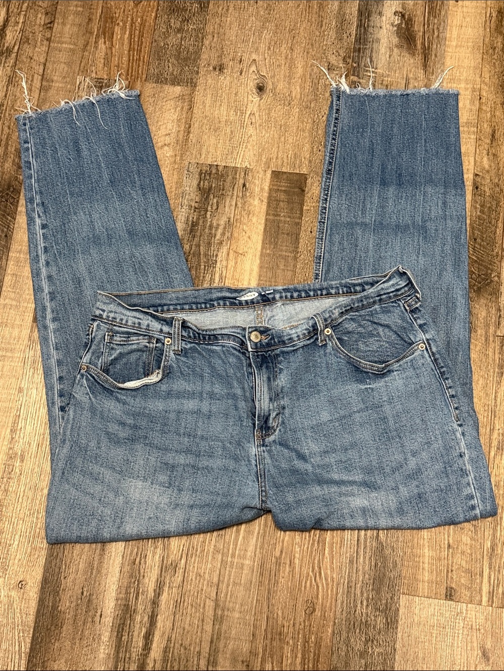 Old Navy Straight Leg Distressed Boyfriend Jeans Women’s Size 16